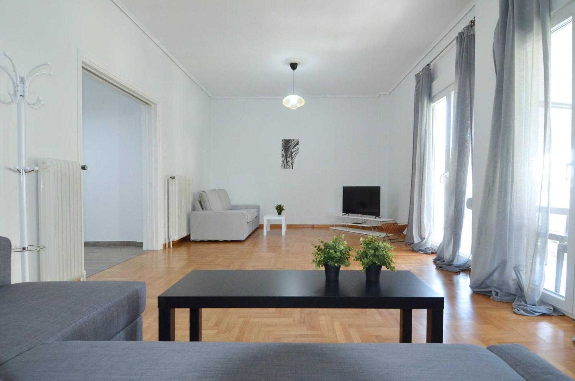 A Spacious Minimal Apatment At Chalandri Athen Exterior foto